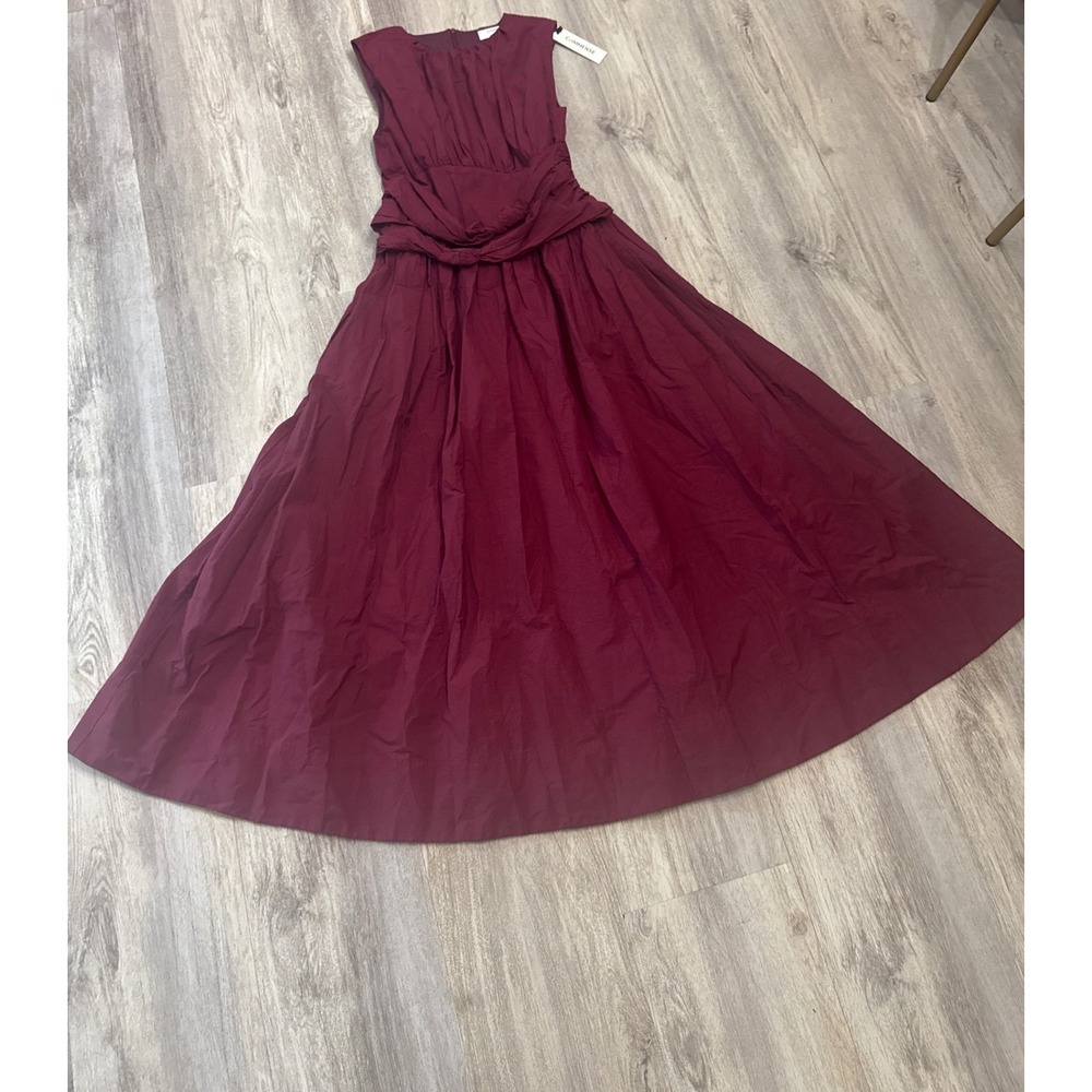 Commense Berry Midi Dress - Picture 2 of 9